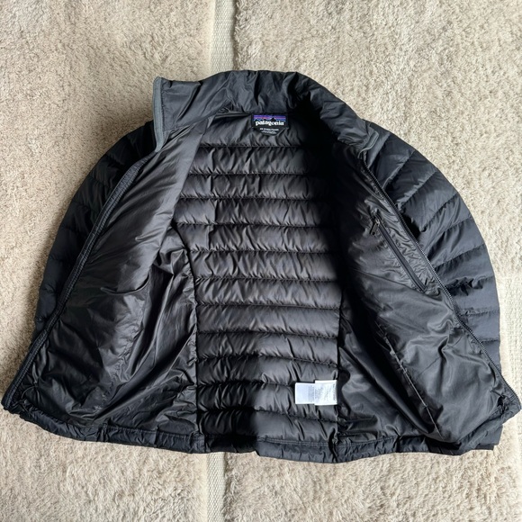 Patagonia women’s down sweater jacket BLACK - Picture 2 of 6
